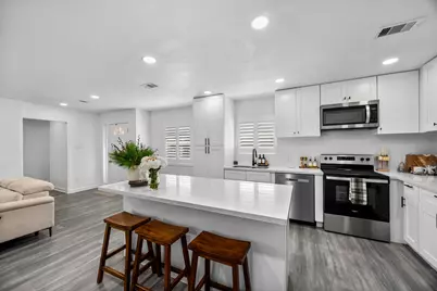 7025 Prentiss Drive, Houston, TX 77061 - Photo 6