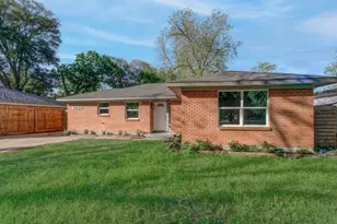 7025 Prentiss Dr, Houston, TX 77061 - Photo 1