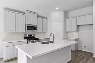 2219 Villa Bella Ln, Friendswood, TX 77546 - Photo 10