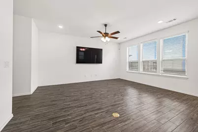 5122 Emma Frst Street, Houston, TX 77018 - Photo 8