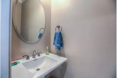 1043 Memorial Village Drive, Houston, TX 77024 - Photo 20
