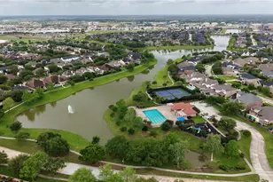 1317 Course View Dr, League City, TX 77573 - Photo 34