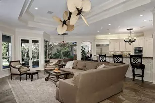 22 W Bracebridge Cir, The Woodlands, TX 77382 - Photo 6