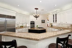 22 W Bracebridge Cir, The Woodlands, TX 77382 - Photo 8