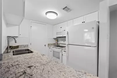 3506 Cove View Boulevard #1615, Galveston, TX 77554 - Photo 14