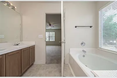 14954 Sugar Sands Drive, Sugar Land, TX 77498 - Photo 32