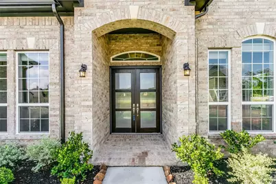 4227 Carol Ridge Drive, Sugar Land, TX 77479 - Photo 4