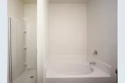 928 Lake View Circle W, Brookshire, TX 77423 - Photo 8