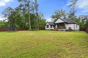 1002 4 Fountains St, New Caney, TX 77357 - Photo 2
