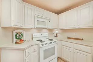 10423 Emerald Glen Ln, Houston, TX 77070 - Photo 12