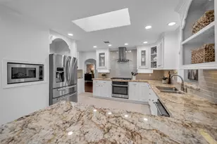 8702 Ilona Ln, Houston, TX 77025 - Photo 20