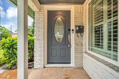 8702 Ilona Lane, Houston, TX 77025 - Photo 6