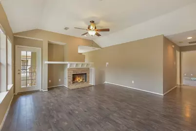 80 Scarlet Woods Court, The Woodlands, TX 77380 - Photo 6