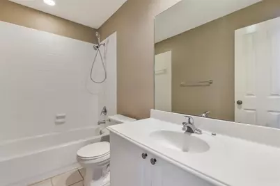 80 Scarlet Woods Court, The Woodlands, TX 77380 - Photo 10