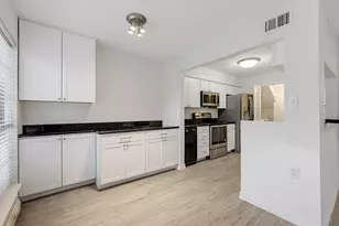 1653 W Sam Houston Pkwy S, Houston, TX 77042 - Photo 10