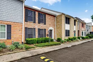 1653 W Sam Houston Pkwy S, Houston, TX 77042 - Photo 4