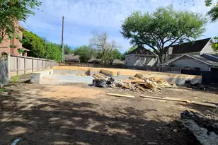 4904 Imperial St, Bellaire, TX 77401 - Photo 6