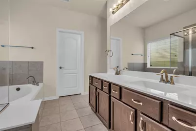 6515 Hunters Trace Lane, Baytown, TX 77521 - Photo 22