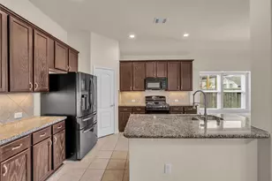 6515 Hunters Trace Ln, Baytown, TX 77521 - Photo 12