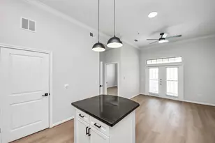 6363 San Felipe St, Houston, TX 77057 - Photo 8