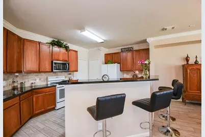 2810 Powell Springs Court, Missouri City, TX 77459 - Photo 10