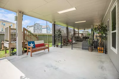 1333 N Meyer Avenue, Seabrook, TX 77586 - Photo 4