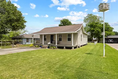 709 Dallas Street, Port Neches, TX 77651 - Photo 1