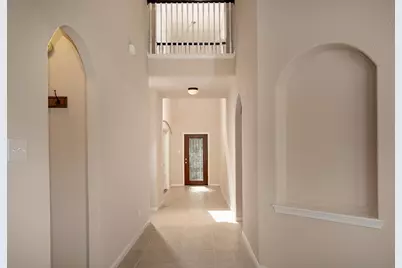 47 N Spinning Wheel Circle, The Woodlands, TX 77382 - Photo 4