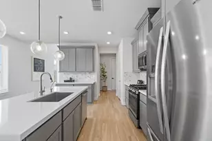 21810 Fitzroy Mnr Ln, Cypress, TX 77433 - Photo 8