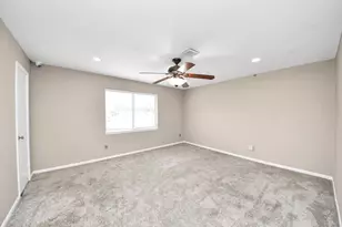 7631 Burning Hills Dr, Houston, TX 77071 - Photo 30