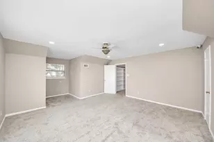7631 Burning Hills Dr, Houston, TX 77071 - Photo 28