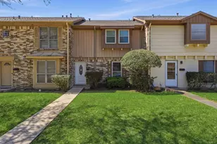 1512 S 8th St, La Porte, TX 77571 - Photo 1