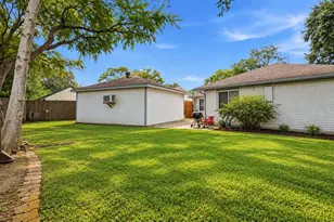 12919 Westhorpe Dr, Houston, TX 77077 - Photo 4