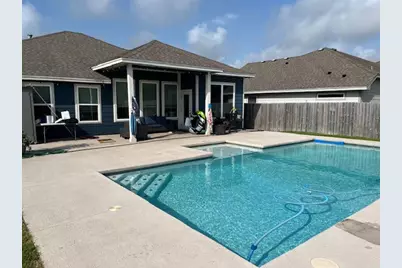 1538 Oak Hill Drive, Corpus Christi, TX 78418 - Photo 2