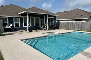 1538 Oak Hill Dr, Corpus Christi, TX 78418 - Photo 2