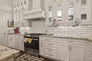 2020 McGowen St, Houston, TX 77004 - Photo 4