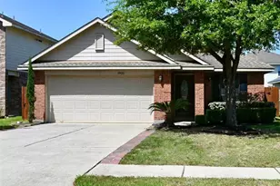 19011 Bressingham Dr, Tomball, TX 77375 - Photo 2