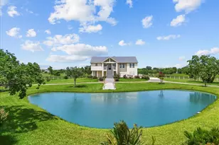 2250 Broadway St, San Leon, TX 77539 - Photo 2