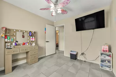12823 Sandy Hook Drive, Houston, TX 77089 - Photo 22