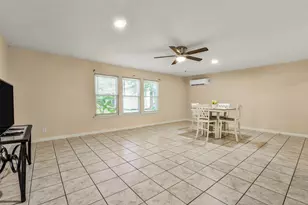12823 Sandy Hook Dr, Houston, TX 77089 - Photo 14