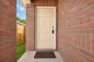 5239 Roth Forest Ln, Spring, TX 77389 - Photo 2