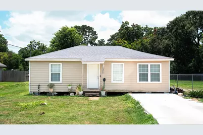 5242 Carmen Street, Houston, TX 77033 - Photo 1