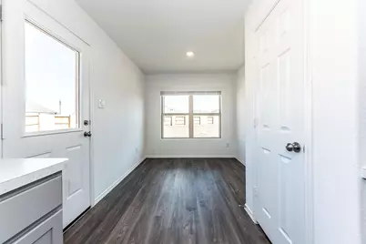 8830 Bar Harbor Drive, Baytown, TX 77521 - Photo 14