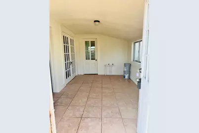 217 Main Street, Palacios, TX 77465 - Photo 6