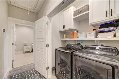 704 Pinemont Canyon Lane, Houston, TX 77018 - Photo 16