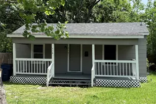 516 Hurst St, Angleton, TX 77515 - Photo 2