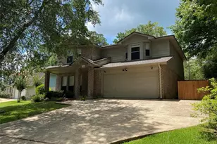 705 Overbrook, Huntsville, TX 77340 - Photo 2