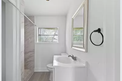 806 East Emily Avenue #6, Wharton, TX 77488 - Photo 8
