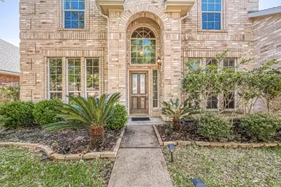 9018 Carriage Point Drive, Sugar Land, TX 77479 - Photo 4