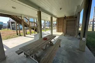 2836 Gulf View Ln, Crystal Beach, TX 77650 - Photo 46